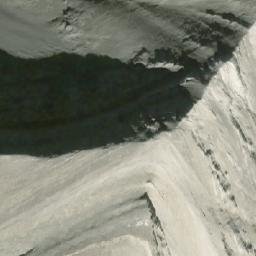 Satellite imagery of Wampum Peak, CA