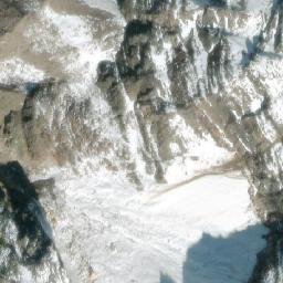 Satellite imagery of Poker Mountain, CA
