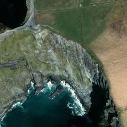 Satellite imagery of Dromgour, IE