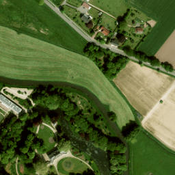 Satellite imagery of Huize Landfort, NL