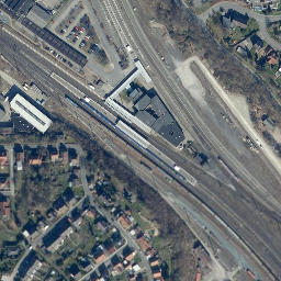 Satellite imagery of Knollen, DE