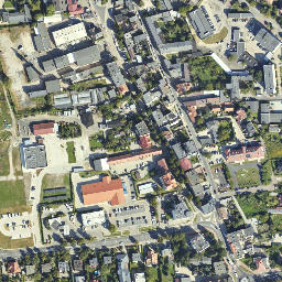 Satellite imagery of Leszno - Pałac XVI w., PL