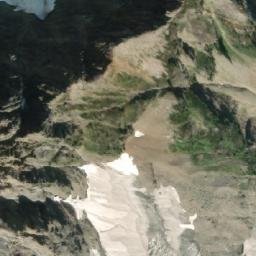 Satellite imagery of Mount Synge, CA
