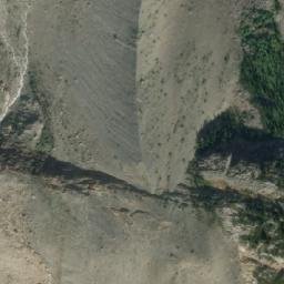 Satellite imagery of Mount Synge, CA