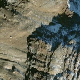 Satellite imagery of Gordon Horne Peak, CA