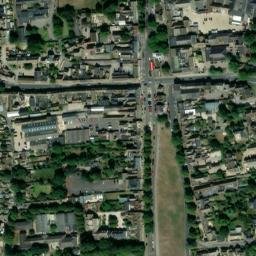 Satellite imagery of Cogges, GB