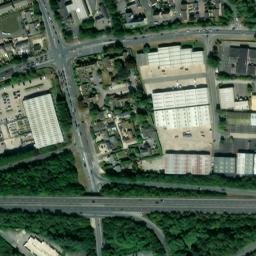 Satellite imagery of Witney Bishop of Winchesters Palace, GB