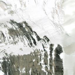 Satellite imagery of Mount Freshfield, CA