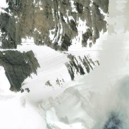 Satellite imagery of Mount Freshfield, CA