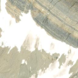 Satellite imagery of Waitabit Peak, CA