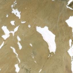 Satellite imagery of Cirque Peak, CA