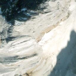 Satellite imagery of Ravelin Mountain, CA