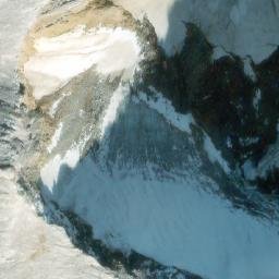 Satellite imagery of Ravelin Mountain, CA
