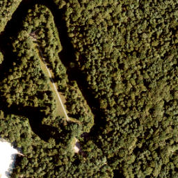 Satellite imagery of Fusilladeplaats Kamp Vught met Monument, NL