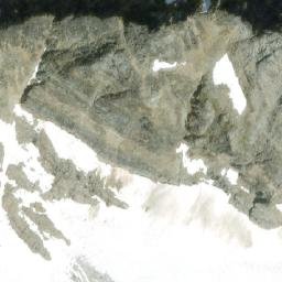 Satellite imagery of Goldstream Mountain, CA