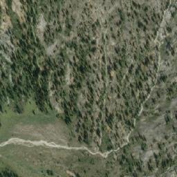 Satellite imagery of Amiskwi Pass, CA