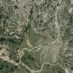 Satellite imagery of Amiskwi Pass, CA