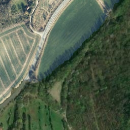 Satellite imagery of Plesse, DE