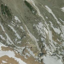 Satellite imagery of Mount Keays, CA