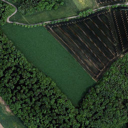 Satellite imagery of Kleeblatt, DE