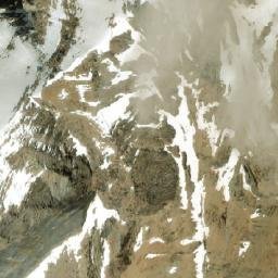Satellite imagery of Kiwetinok Peak, CA