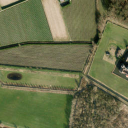 Satellite imagery of Kasteel Croy, NL