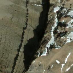 Satellite imagery of Redoubt Mountain, CA