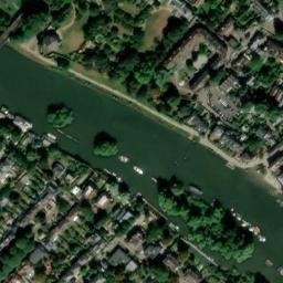 Satellite imagery of Richmond Palace Gatehouse, GB