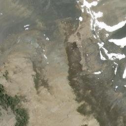 Satellite imagery of Wapta Mountain, CA