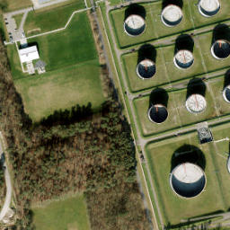 Satellite imagery of 467, NL