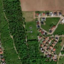 Satellite imagery of Weinberg, DE