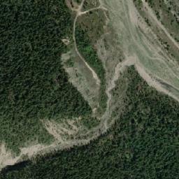 Satellite imagery of Phantom Crag, CA