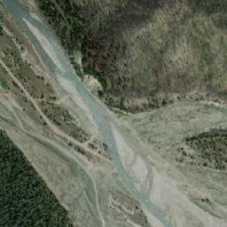 Satellite imagery of Phantom Crag, CA