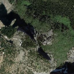 Satellite imagery of Phantom Crag, CA
