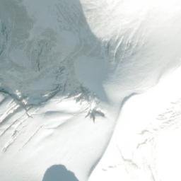 Satellite imagery of Mount Vaux, CA
