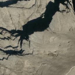 Satellite imagery of Cascade Mountain, CA
