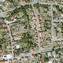 Satellite imagery of Plesse, DE