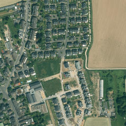 Satellite imagery of Schloss Mickeln, DE