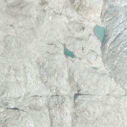 Satellite imagery of Nunatak Peak, CA