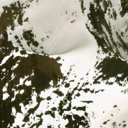Satellite imagery of Fairholme Range, CA