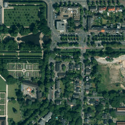 Satellite imagery of Schloss Benrath, DE
