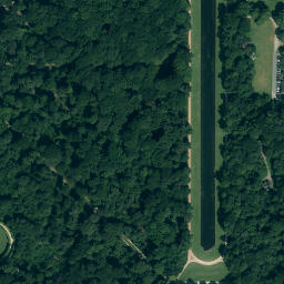 Satellite imagery of Schloss Benrath, DE
