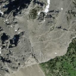 Satellite imagery of Mount Laurie (Îyâmnathka), CA