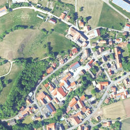 Satellite imagery of Weinberg, DE