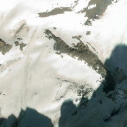 Satellite imagery of Foster Peak, CA