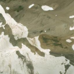 Satellite imagery of Salmon Mount, CA