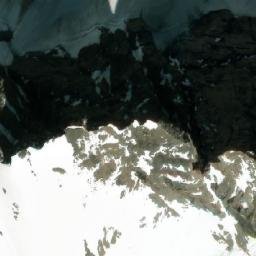 Satellite imagery of Foster Peak, CA