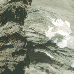 Satellite imagery of Mount Darling, CA