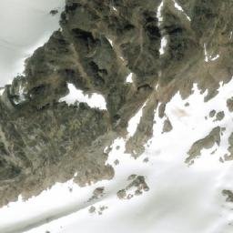 Satellite imagery of Sugarplum Spire, CA