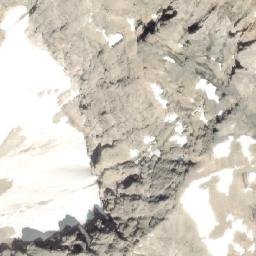 Satellite imagery of Lunette Peak, CA
